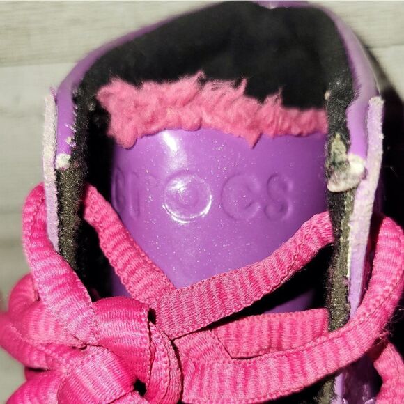 Crocs Dahlia and black allcast duck waterproof boots. ^ - Picture 2 of 10